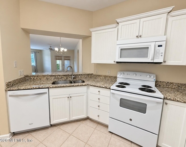 2521 Vista Cove Road - Photo Thumbnail 1