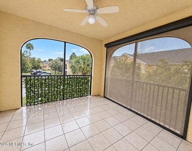 2521 Vista Cove Road - Photo Thumbnail 17