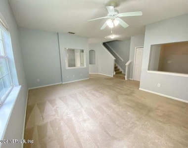 7262 Deerfoot Point Circle - Photo Thumbnail 4