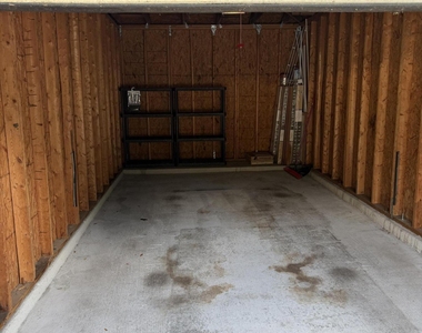 7800 Point Meadows Drive - Photo Thumbnail 26