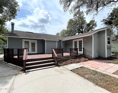 4233 Colonial Avenue - Photo Thumbnail 6