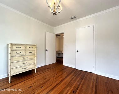 4233 Colonial Avenue - Photo Thumbnail 28