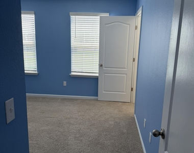 742 Northside Drive S - Photo Thumbnail 45