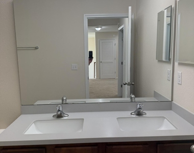 742 Northside Drive S - Photo Thumbnail 50