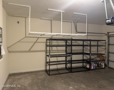 742 Northside Drive S - Photo Thumbnail 16