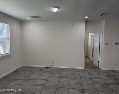 742 Northside Drive S - Photo Thumbnail 21
