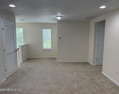 742 Northside Drive S - Photo Thumbnail 40