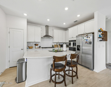 149 Silver Myrtle Court - Photo Thumbnail 13