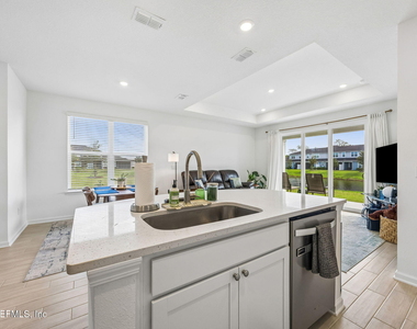 149 Silver Myrtle Court - Photo Thumbnail 15