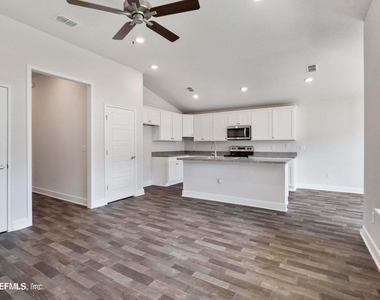7818 Oklahoma Street - Photo Thumbnail 2