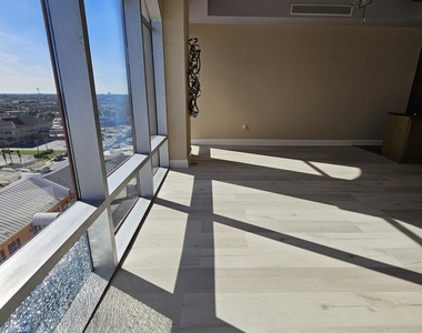 320 1st Street - Photo Thumbnail 13