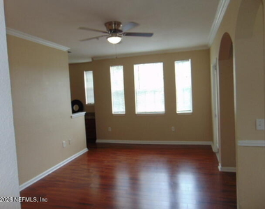 10075 Gate Parkway Ne - Photo Thumbnail 26