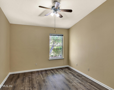 7518 Red Crane Lane - Photo Thumbnail 23