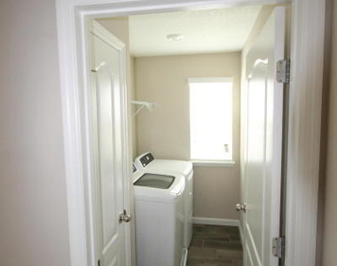 2682 Fawn Point Drive - Photo Thumbnail 10