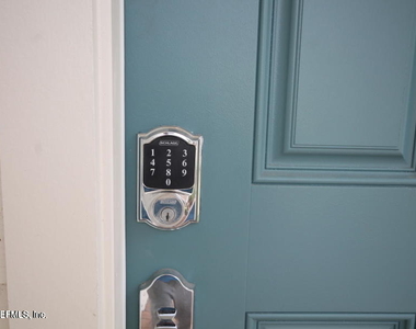 2682 Fawn Point Drive - Photo Thumbnail 13