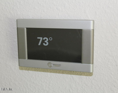 2682 Fawn Point Drive - Photo Thumbnail 5