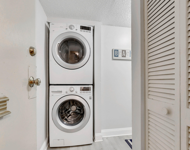 411 1st Street S - Photo Thumbnail 23