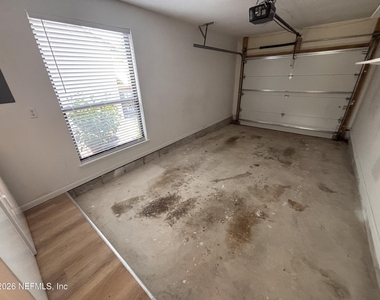 7827 E Fawn Brook Circle - Photo Thumbnail 10