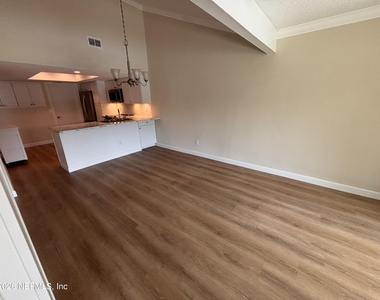 7827 E Fawn Brook Circle - Photo Thumbnail 20