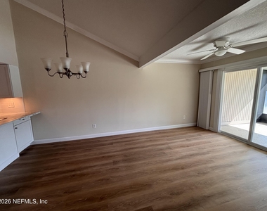 7827 E Fawn Brook Circle - Photo Thumbnail 21
