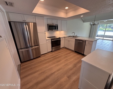 7827 E Fawn Brook Circle - Photo Thumbnail 18