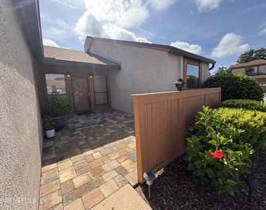 7827 E Fawn Brook Circle - Photo Thumbnail 1