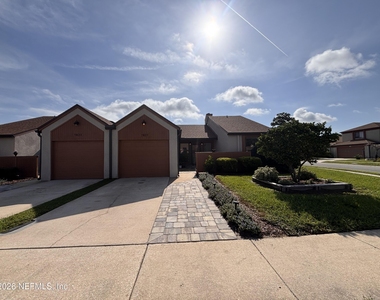 7827 E Fawn Brook Circle - Photo Thumbnail 12