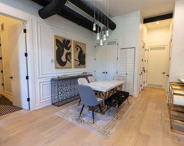 77 W Chestnut Street - Photo Thumbnail 4