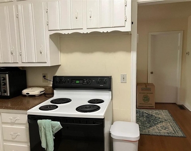 1216 Biltmore Drive Ne - Photo Thumbnail 1