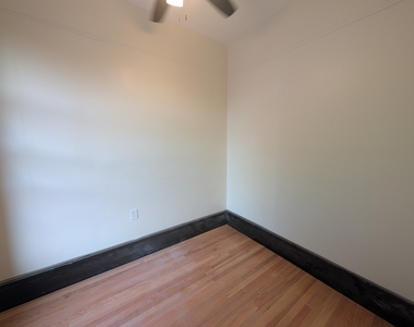 1481 W Erie Street - Photo Thumbnail 13
