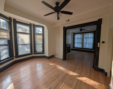 1481 W Erie Street - Photo Thumbnail 5