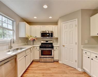 240 Springbottom Court - Photo Thumbnail 14