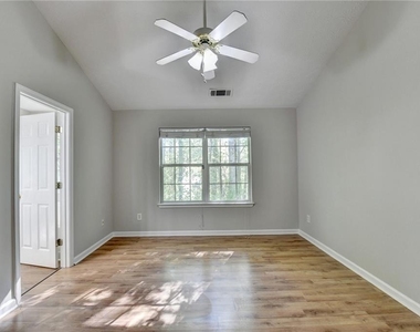 240 Springbottom Court - Photo Thumbnail 21