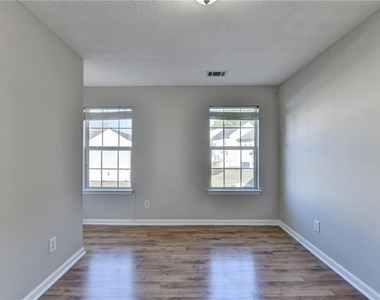 240 Springbottom Court - Photo Thumbnail 31