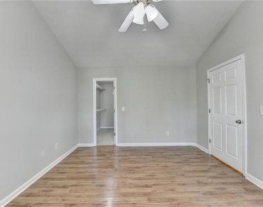 240 Springbottom Court - Photo Thumbnail 23
