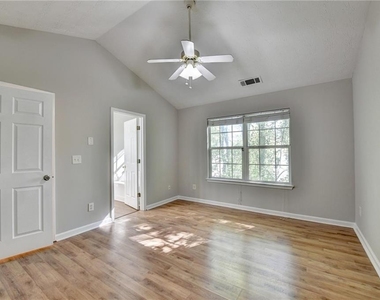 240 Springbottom Court - Photo Thumbnail 22
