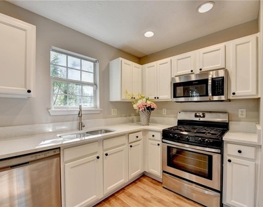 240 Springbottom Court - Photo Thumbnail 15