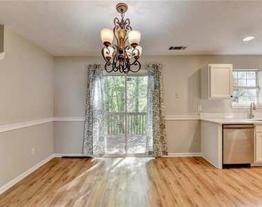 240 Springbottom Court - Photo Thumbnail 12