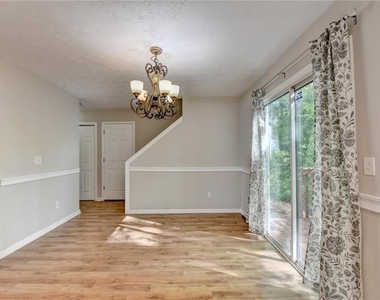 240 Springbottom Court - Photo Thumbnail 18