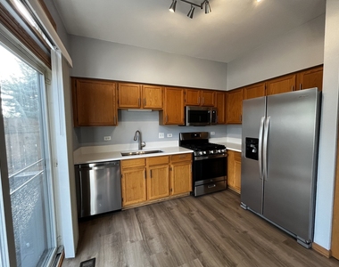2828 Alameda Court - Photo Thumbnail 3