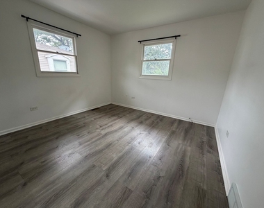 2513 Western Avenue - Photo Thumbnail 6