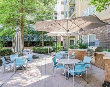 390 17th Street Nw - Photo Thumbnail 28
