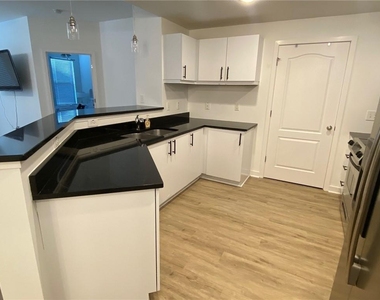 390 17th Street Nw - Photo Thumbnail 14
