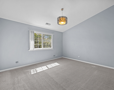120 Polaris Drive - Photo Thumbnail 8