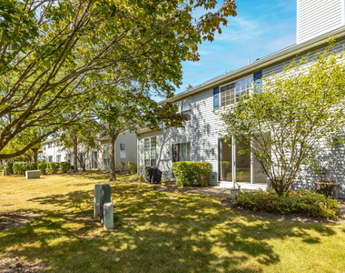 120 Polaris Drive - Photo Thumbnail 12
