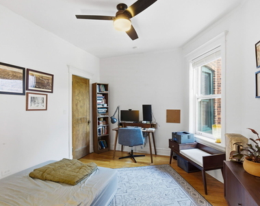 5321 S Woodlawn Avenue - Photo Thumbnail 13