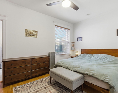 5321 S Woodlawn Avenue - Photo Thumbnail 11