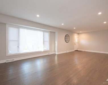 11550 Francis Road - Photo Thumbnail 15