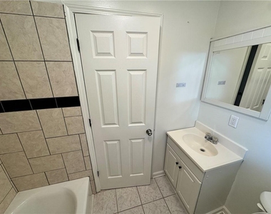 2992 Villa Esta Drive - Photo Thumbnail 17