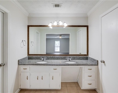 4905 Wade Valley Way - Photo Thumbnail 21